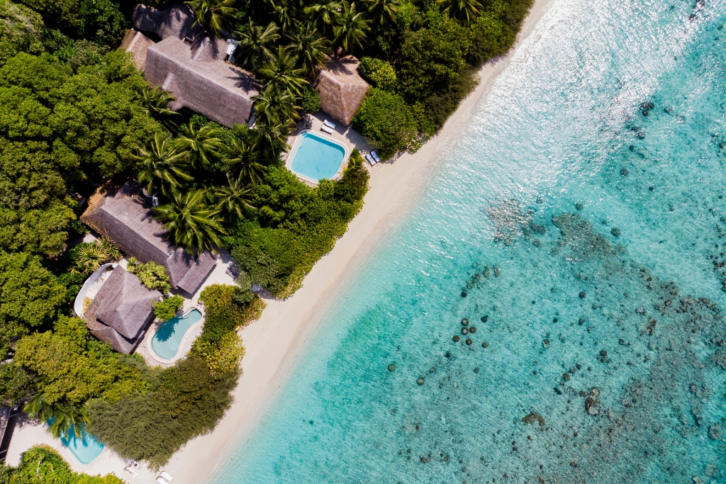 Luxury villas with pools in the Bahamas 